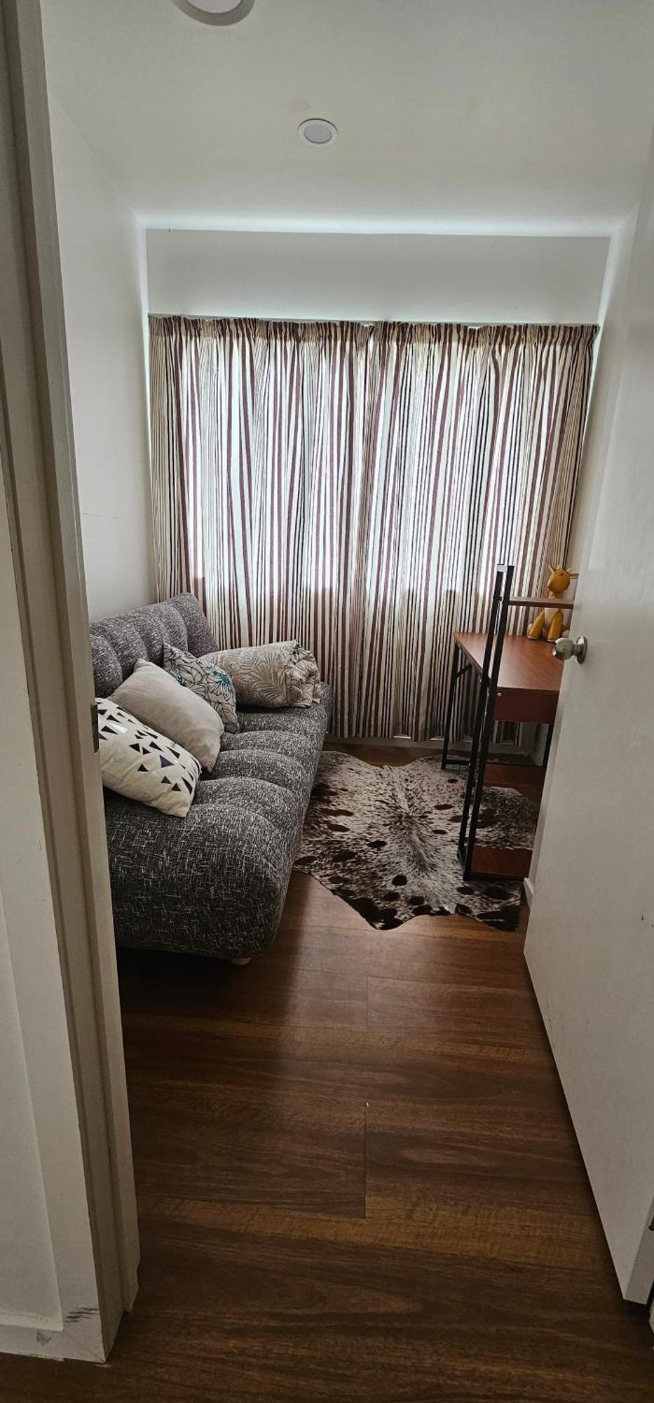 This Fabulous, Single-Level 3 Plus 1 Small Room With Folding Sofa Home Auckland Bagian luar foto